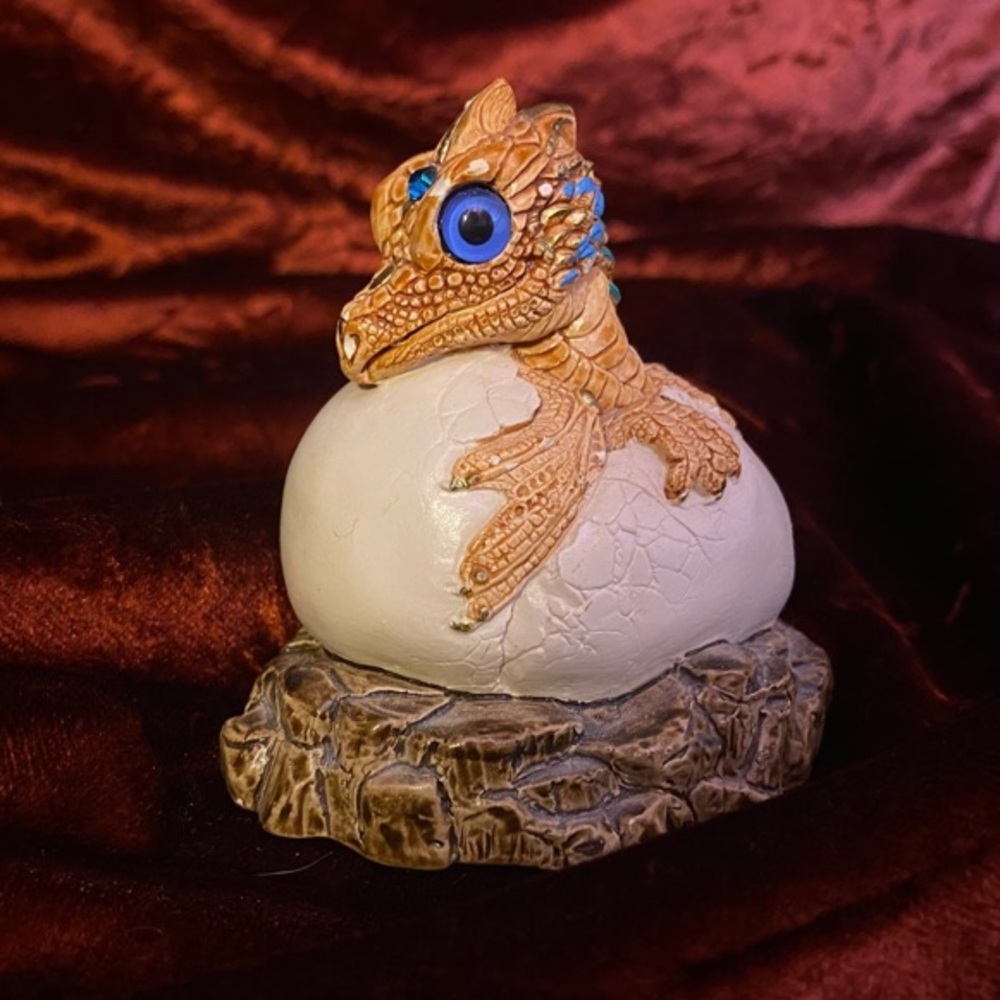 Rare Windstone Editions - 1984 - Hatching Baby Dragon Figurine